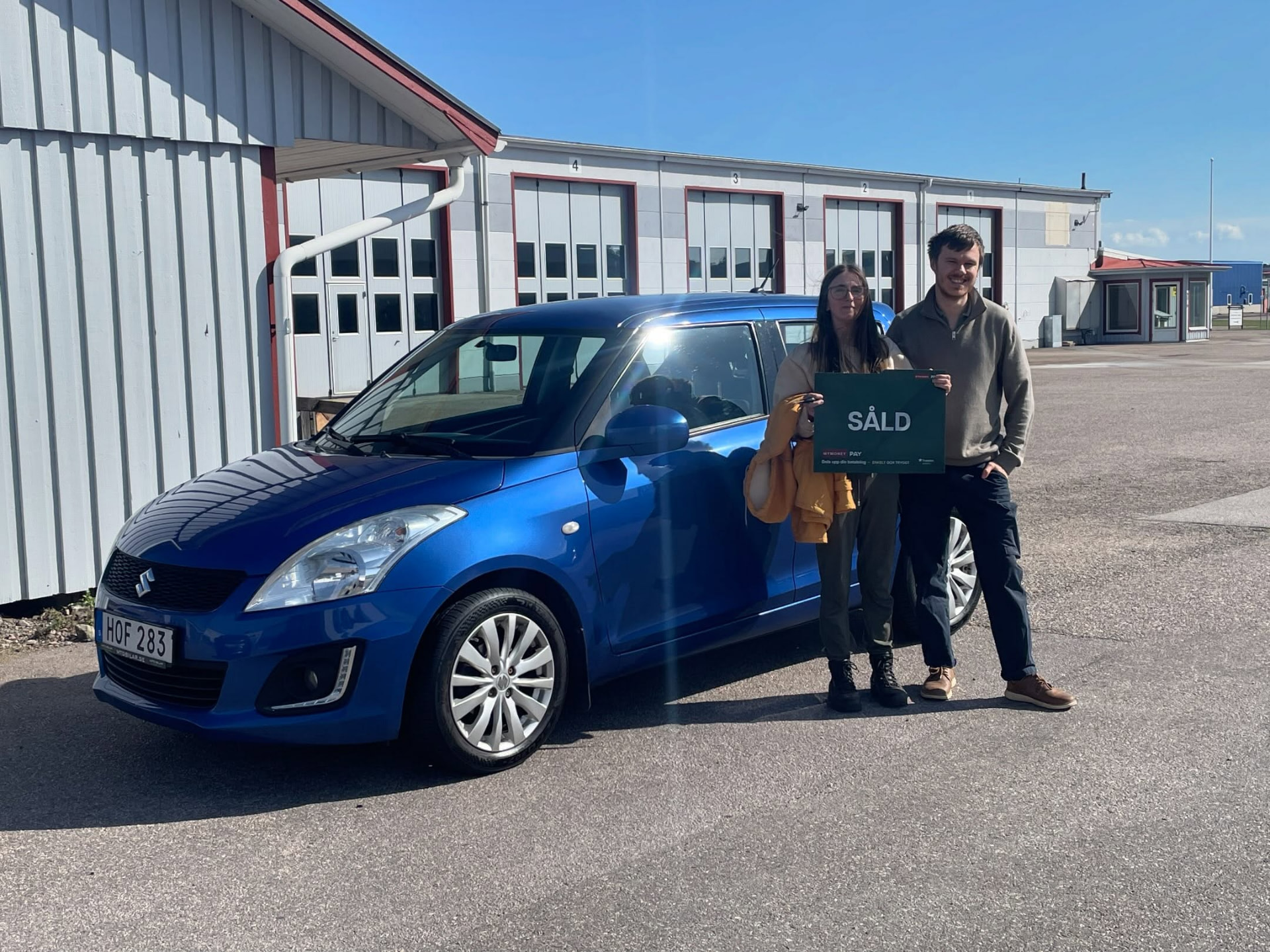 Kundleverans av Suzuki Swift hos MTD Bilar.