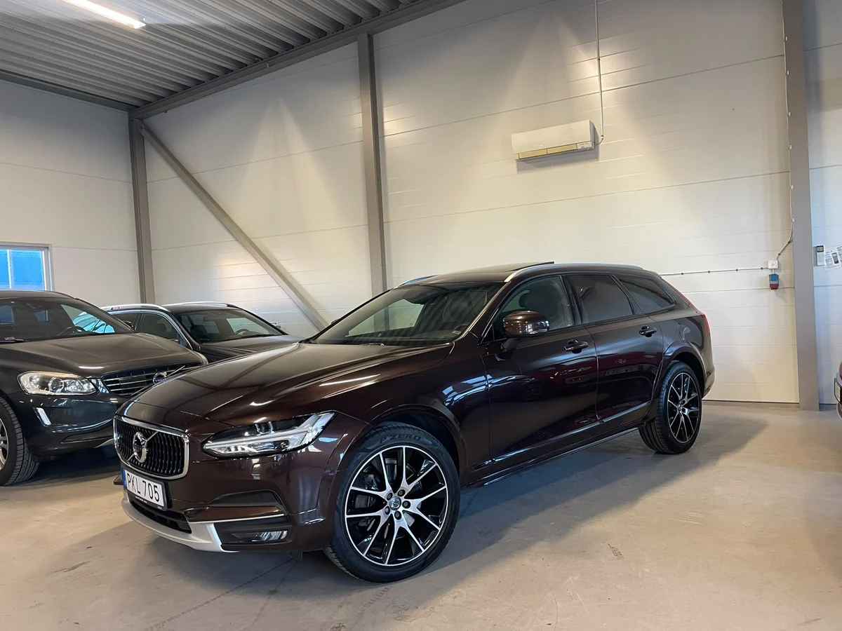 Volvo i MTD Bilars bilhall.